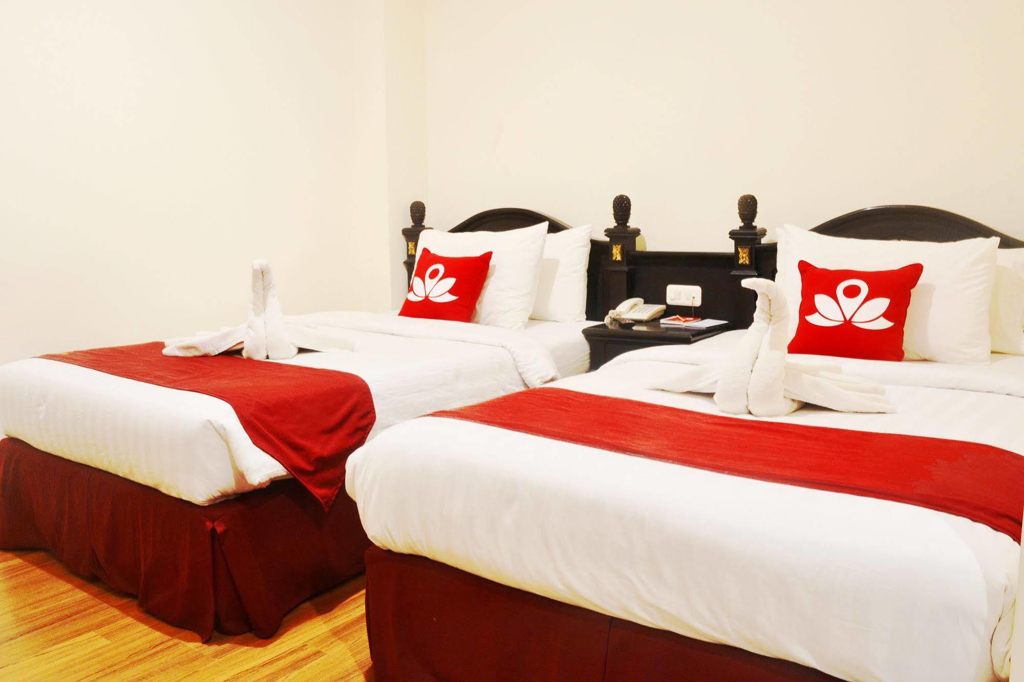 Zen Rooms Sultan Iskandar Muda Surabaya Kültér fotó