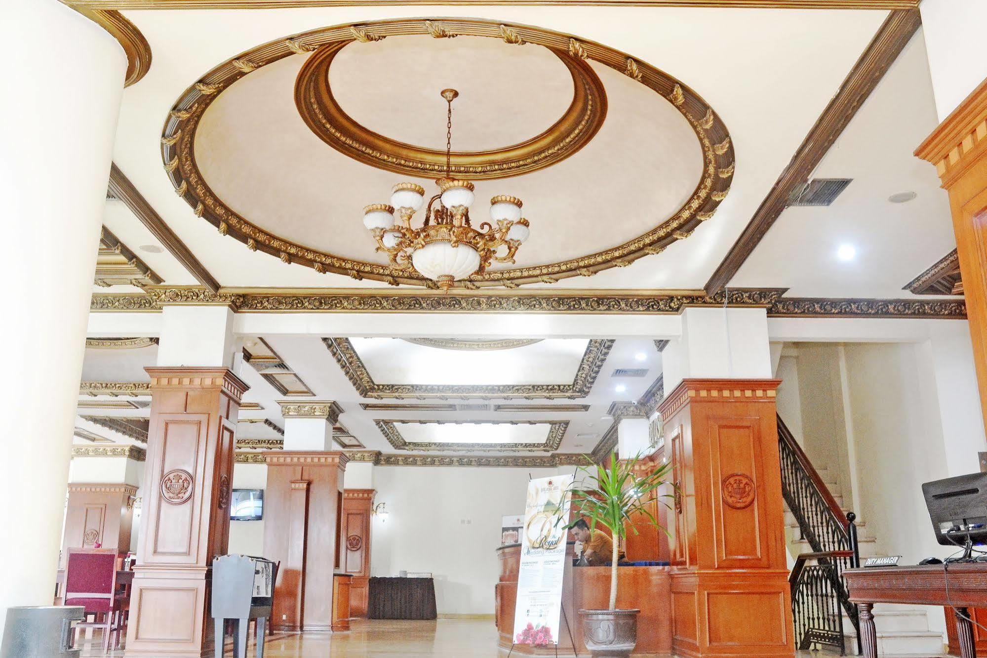 Zen Rooms Sultan Iskandar Muda Surabaya Kültér fotó